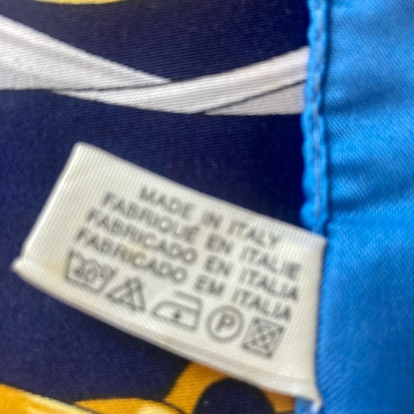 Classic equestrian scarf. Made in Italy. - Picture 5 of 11